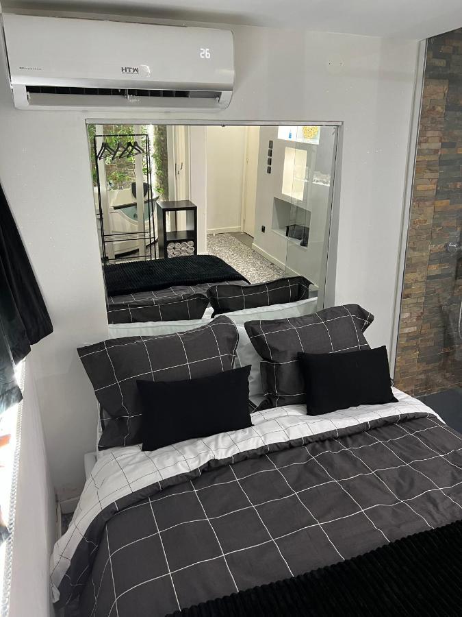 Modern Room With Indoor Shower Near The River - Quarto Moderno Com Duche Interior Proximo Da Ribeira Vila Nova de Gaia Extérieur photo